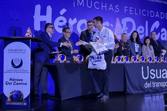ANTP premia a 1,426 operadores por seguridad vial